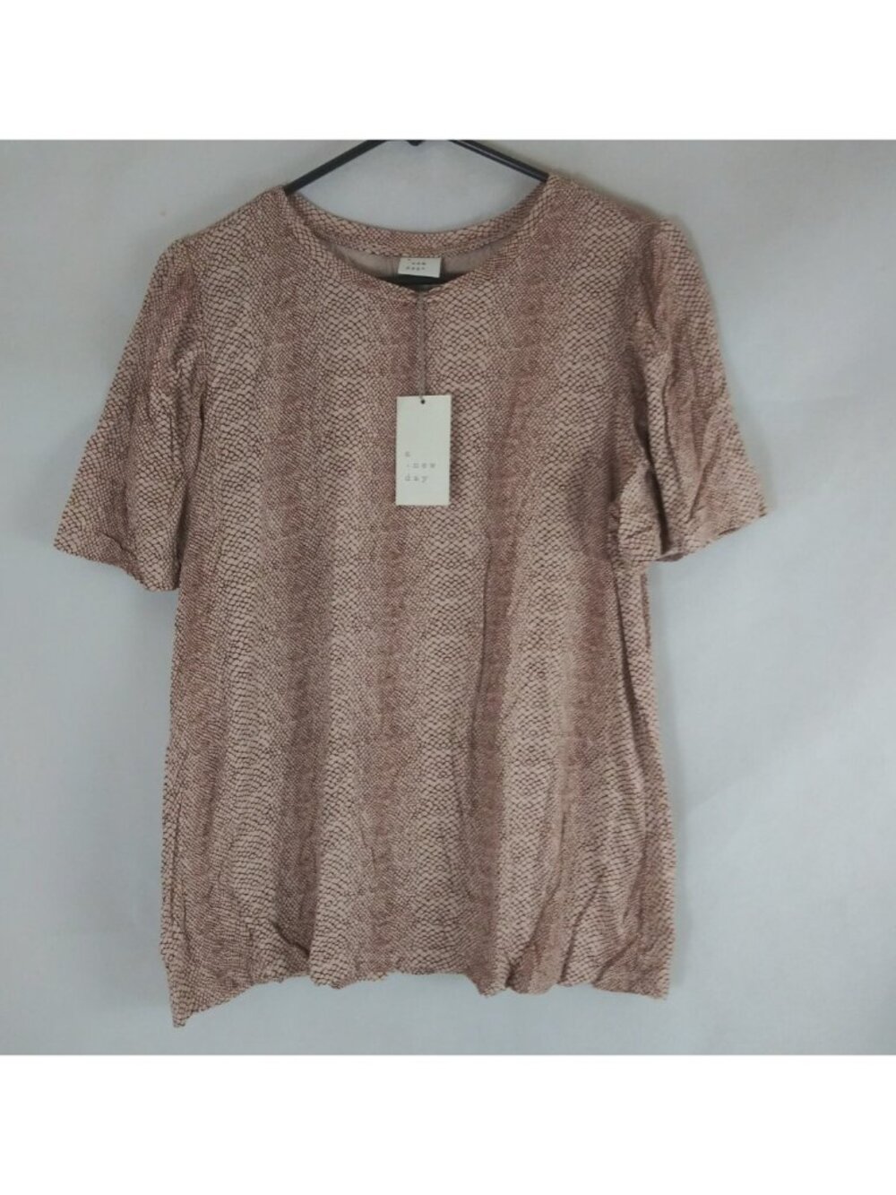 NWT Ana Brown Snakeskin Design Short Sleeve Blouse Size Large